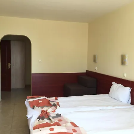 Lucky Family Aparthotel