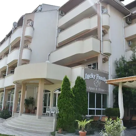 Lucky Family Aparthotel Ravda