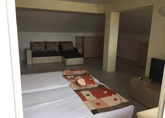 Lucky Family Aparthotel 4*