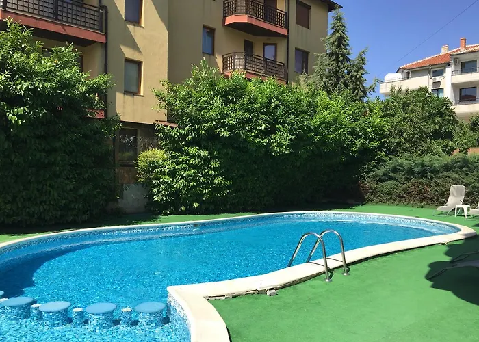 Lucky Family Aparthotel 4*