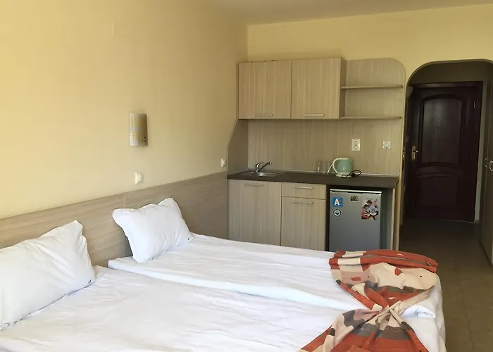 Lucky Family 4* Ravda